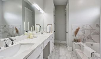 2313 AYCOCK St, Arabi, LA 70032