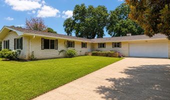 2421 Regency Dr, Biloxi, MS 39532