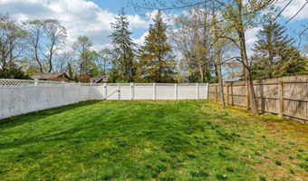 22 Meadowbrook Ave, Atlantic Highlands, NJ 07716