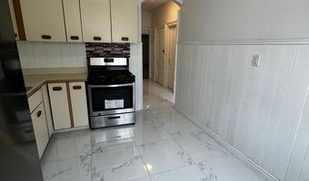 76 W 45TH St, Bayonne, NJ 07002