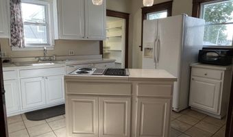 325 S Main St, Albia, IA 52531
