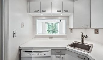 2870 Pharr Court South NW 607, Atlanta, GA 30305