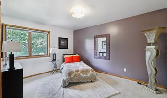 548 6th St NW, Altoona, IA 50009