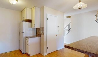 721 Meadow Pl, Ames, IA 50010