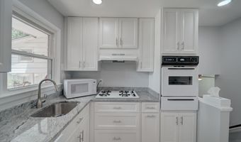 8912 BATTERY Rd, Alexandria, VA 22308