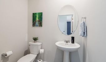 34 Phoebe Dr, Barnegat, NJ 08005