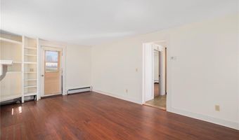 292 Boulevard, Middletown, RI 02842