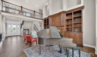 5400 Windrose Ln, Ames, IA 50014