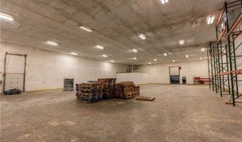 Deerfield Avenue NW, Dalton, OH 44618