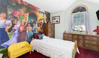 7 Cathedral Ct, Cumberland, RI 02864