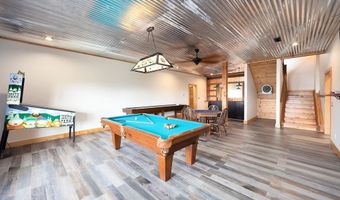 685 River Oaks Dr, Big Sandy, TN 38221