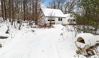 7 Frog Holler Ln, Augusta, ME 04330