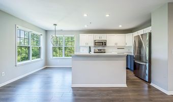 2865 Barclay Way, Ann Arbor, MI 48105