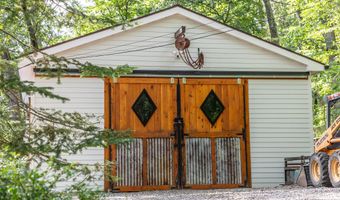 24 Old 40 Acre Mountain Rd, Danbury, CT 06811