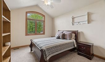 2917 E FALLCREEK Ln, Appleton, WI 54913