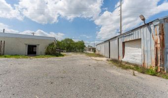 945 Pine Ave, Albany, GA 31701