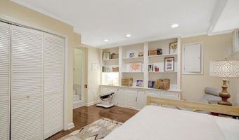 117 PRINCESS St, Alexandria, VA 22314
