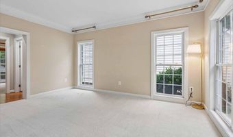 42855 CHATELAIN Cir, Ashburn, VA 20148
