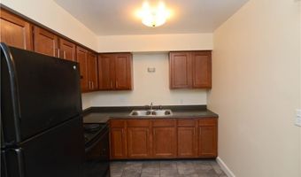 4500 Washington Square Dr, Austintown, OH 44515