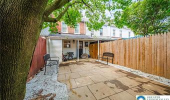 213 N Peach St, Allentown, PA 18102