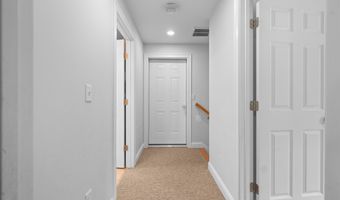 34 Crawley Falls Rd, Brentwood, NH 03833