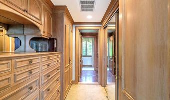 69 Nayatt Rd, Barrington, RI 02806