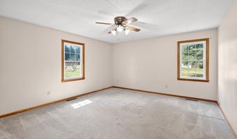 111 Highland Acres Dr, Boiling Springs, SC 29316