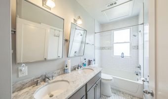 723 K St NE, Washington, DC 20002