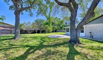582 AQUATIC Dr, Atlantic Beach, FL 32233
