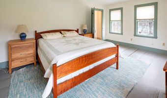 25 S Main St, Belchertown, MA 01007