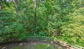 781 Grist Mill Dr E, Acworth, GA 30101