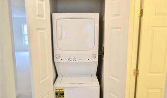 200 Roger Williams Ave 409, East Providence, RI 02916
