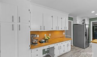 2418 Ainsdale Rd, Charlotte, NC 28226