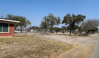 1005 Loma St, Alice, TX 78332