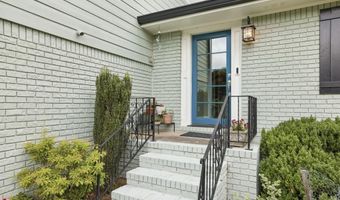 6879 Vic Ar Rd, Atlanta, GA 30360