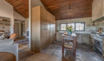 64141 Tumalo Rim Dr, Bend, OR 97703