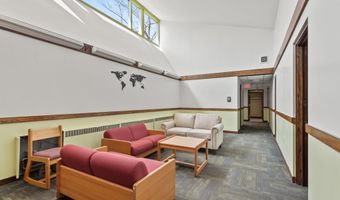 371 W Farm Rd, Bethlehem, NH 03574