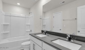 719 Lazy Elm Ln, Aberdeen, NC 28315