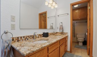 22 Acoma Cir, Angel Fire, NM 87710
