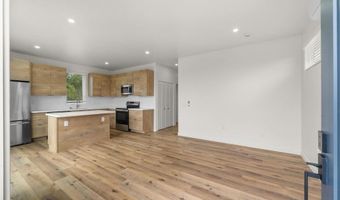 2501 Davis Ave, Carlsbad, CA 92008