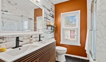 440 Long St, Ashville, OH 43103