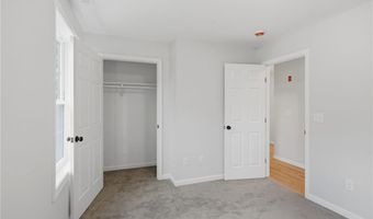14 Elaine Dr, Hopkinton, RI 02833