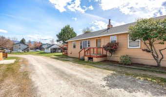 128 S Mountain Ave, Ashland, OR 97520