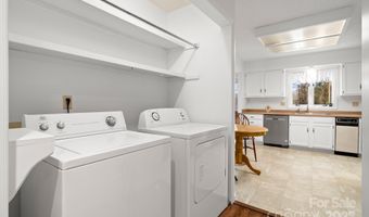 103 Pebble Creek Dr, Asheville, NC 28803