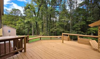 570 Remington Ln, Acworth, GA 30101