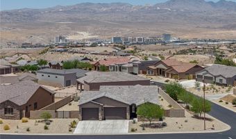 2921 Steamboat Dr, Bullhead City, AZ 86429