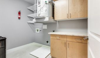 5055 Addison Cir 205, Addison, TX 75001