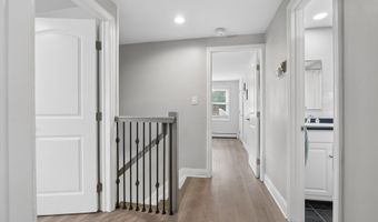24 Jubilee Cir, Aberdeen, NJ 07747
