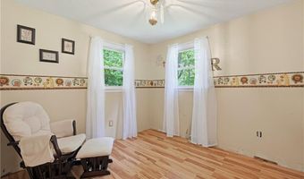 417 Lake Washington Dr, Glocester, RI 02814