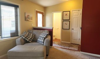 305 North Ave, Antioch, IL 60002